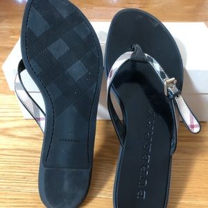 Gently worn Burberry Parsons Flat Sandal